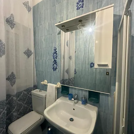 Oda ve Kahvaltı Lory's *